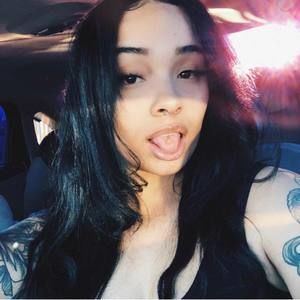 Meet your Posher, Daysia